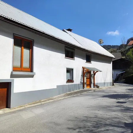 Mila Hébergement de vacances Spodnja Idrija